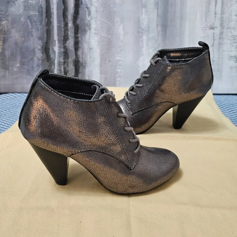 NWT Forever 21 Metallic Pewter Vegan Leather Pointed Toe Stiletto Heel Boots - Picture 2 of 8